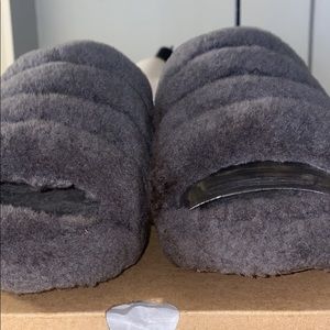UGG FLUFF SLIDE
